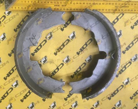 Колодки стояночного тормоза комплект 2 шт. CDM520A6